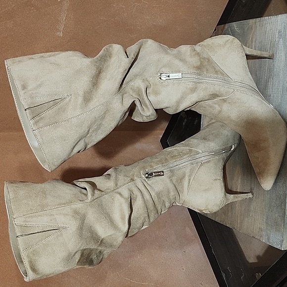 Jessica Simpson Boots - Picture 3 of 5